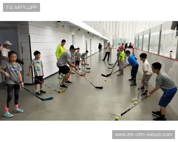 冰球俱乐部推动少儿比赛趣味化与参与门槛降低，冰球兴趣班